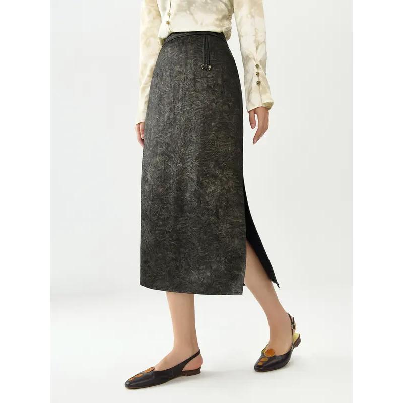 Elegant Chinese Style Autumn A-Line Skirt with Waist Decoration and Side Split