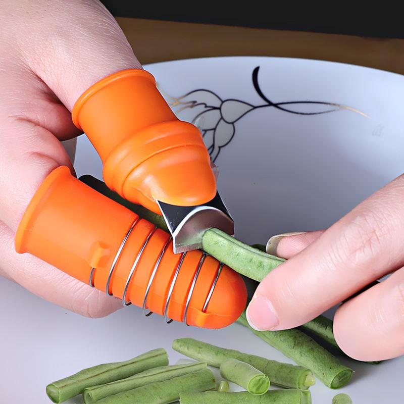 Silicone Thumb Knife Finger Protector for Harvesting and Gardening