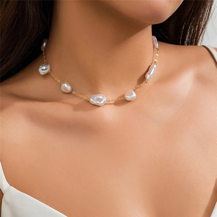 Elegant Pearl Clavicle Chain Necklace