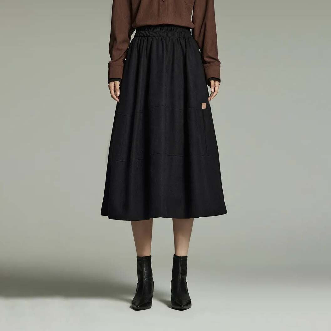 Mid-Length A-Line Pleated Skirt with Pockets