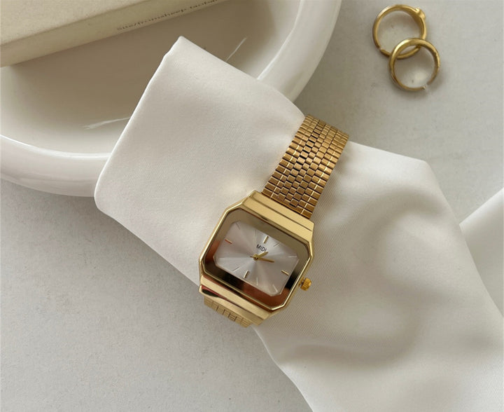 Square Elegant Small Golden Watch Retro Design