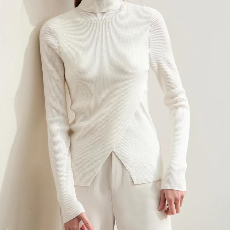 Minimalist Women's Turtleneck Sweater for Autumn