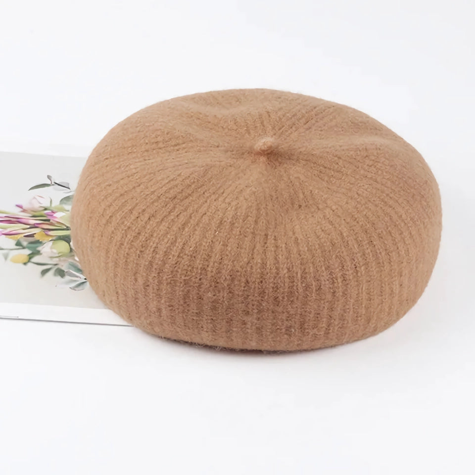 Women's 100% Wool Beret – Classic Warmth for All Seasons