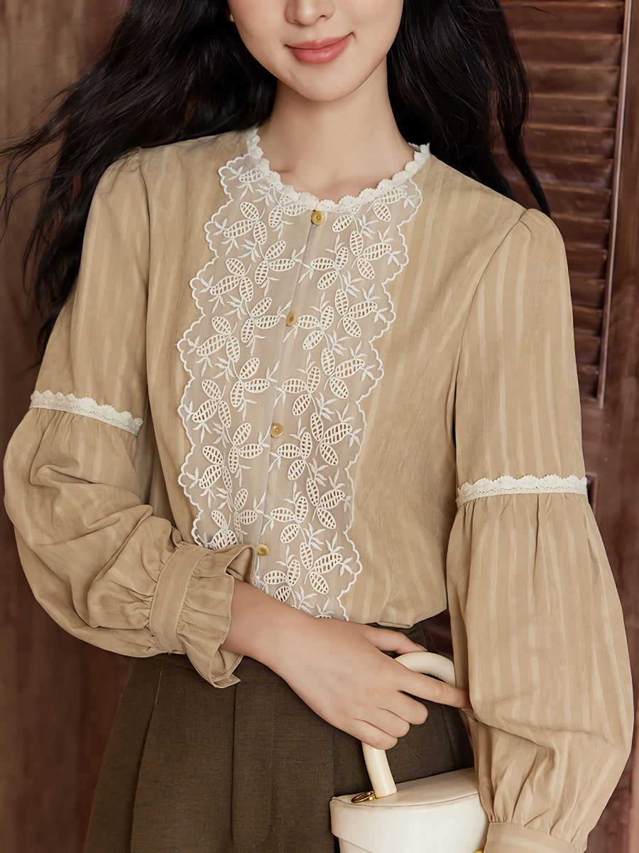 Vintage Mesh Embroidery Lace Blouse with Lantern Sleeves