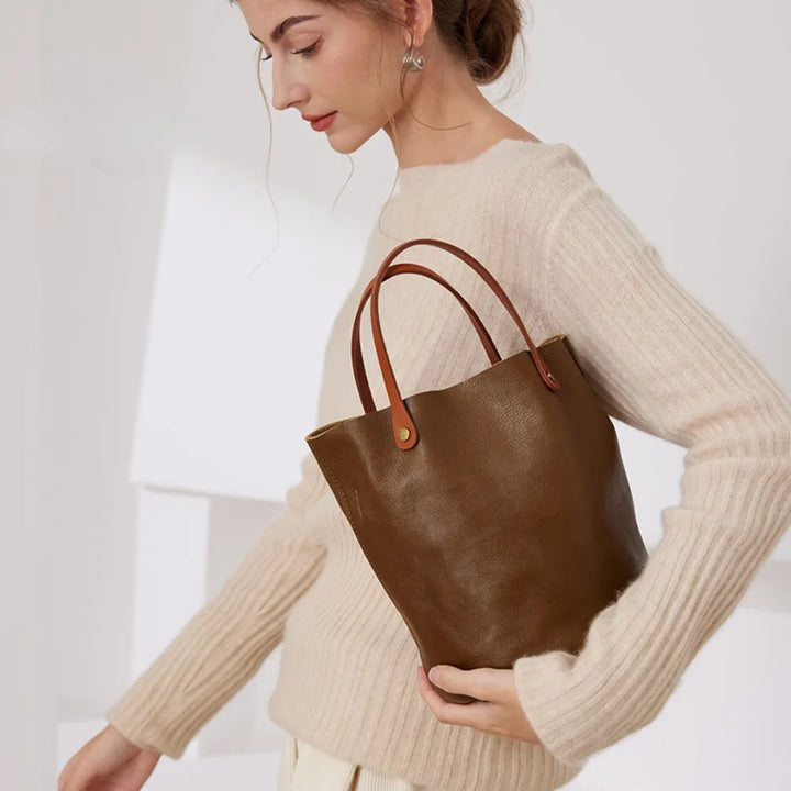 Retro Vegetable Tanned Leather Handbag