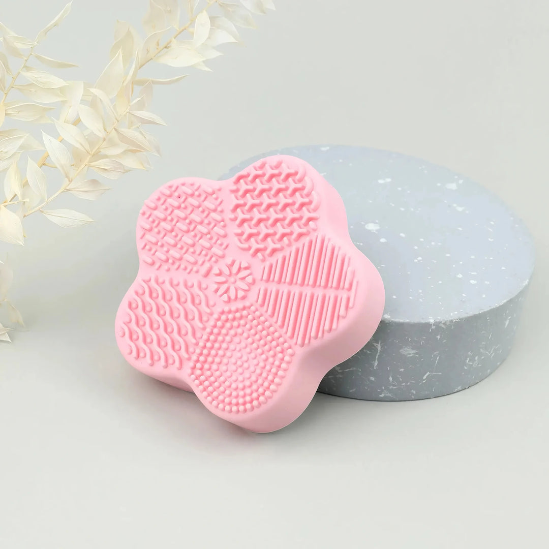 Silicone Makeup Brush Cleaner with Color Removal Sponge