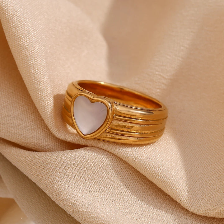 18K Gold Plated Striped Heart Ring – Tarnish Free & Hypoallergenic Stainless Steel