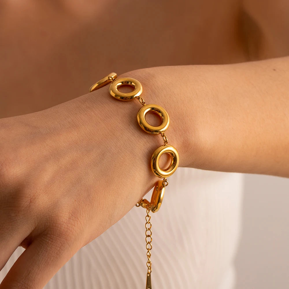 Elegant 18k Gold Plated Stainless Steel Doughnut Bangle Bracelet