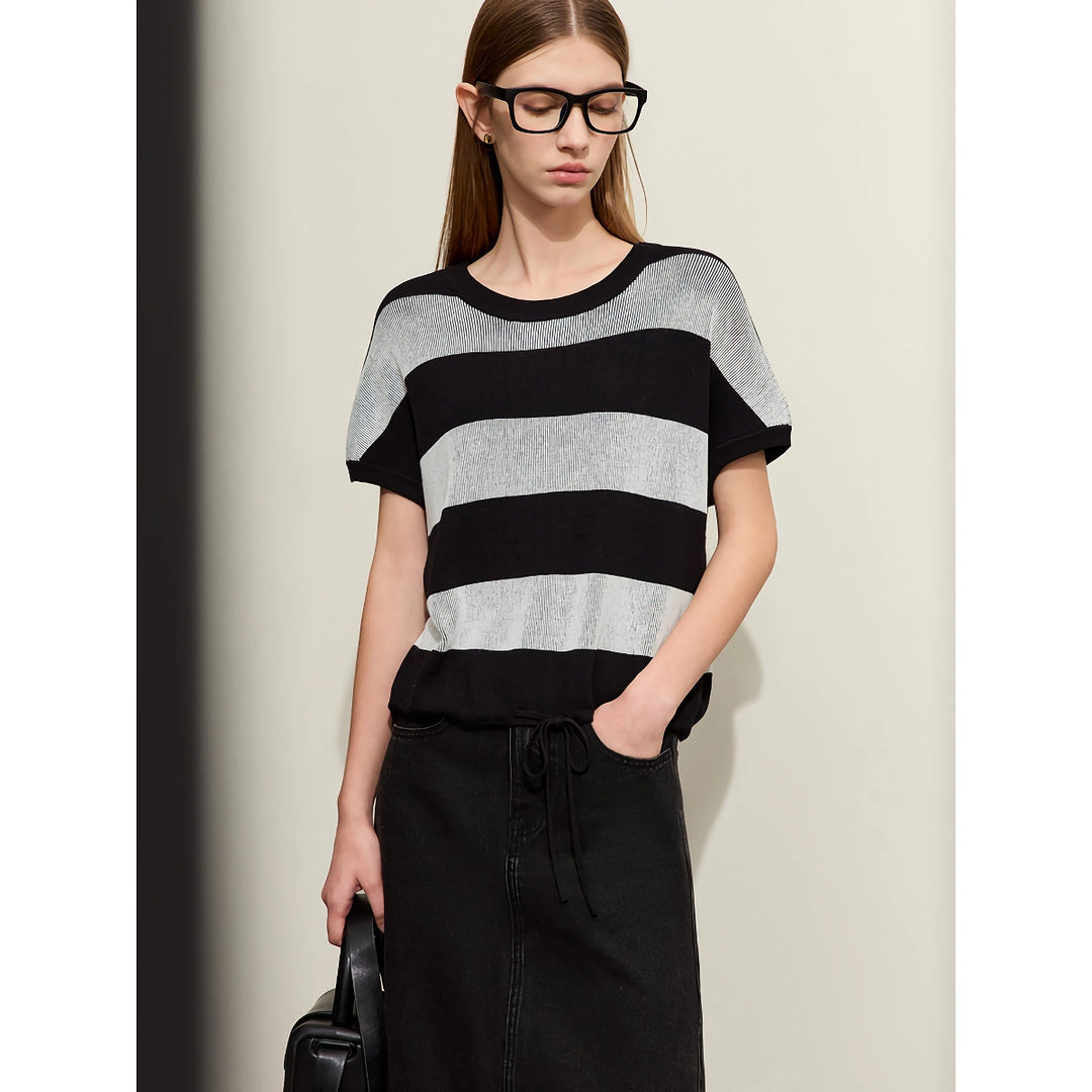 Minimalist Women's Wide Striped Crewneck Jumper