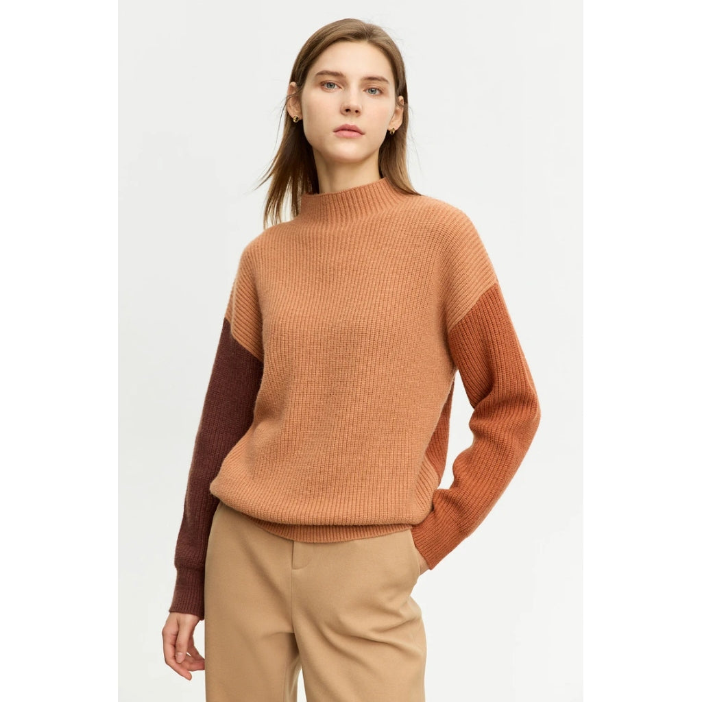 Minimalist Spliced Knitted Top for Women