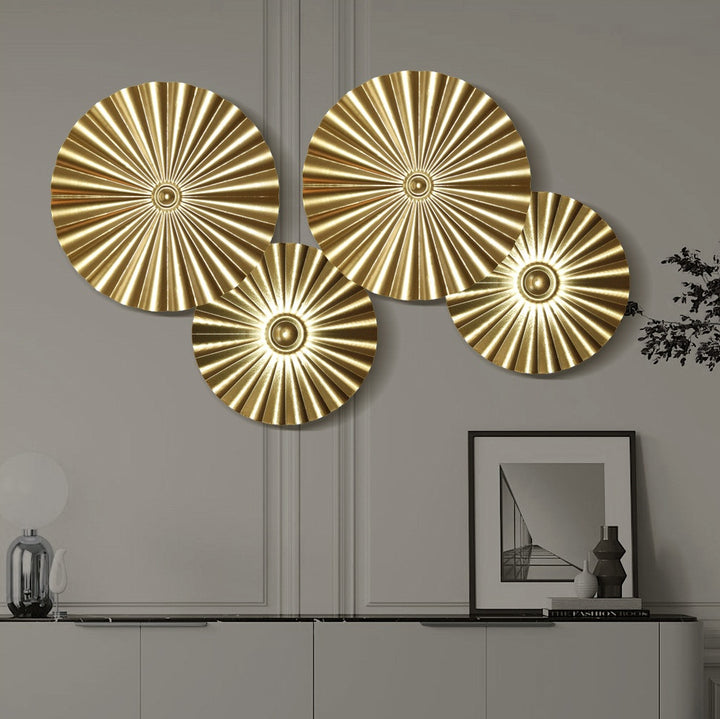 Elegant Round Gold Metal Wall Hanging Decoration