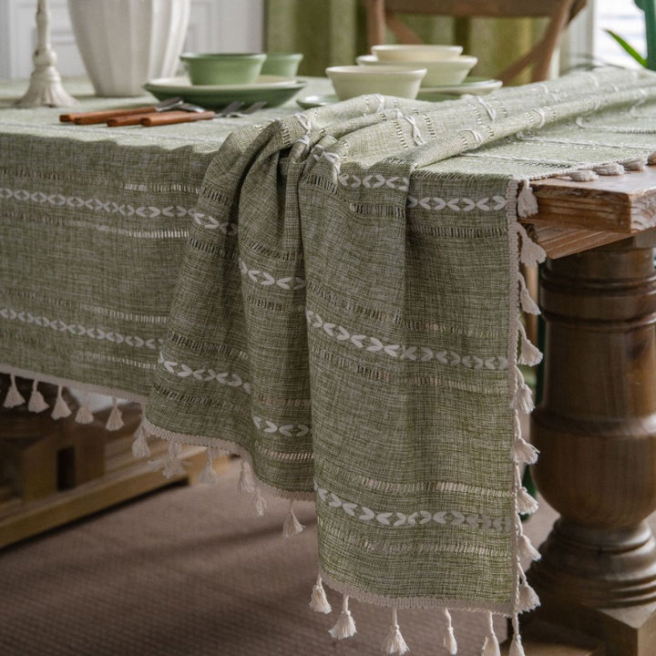 Green Hollowed Out American Style Tablecloth