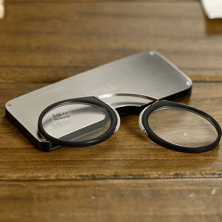Nose Resting Portable Pocket Wallet Presbyopic Hypermetropic Reading Glasses - Trendha