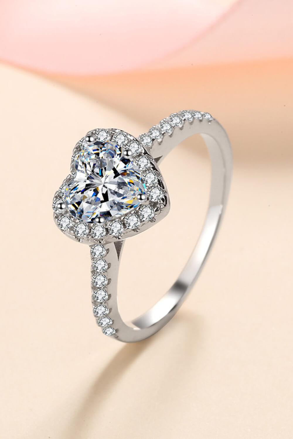 1 Carat Moissanite Heart-Shaped Ring - Trendha