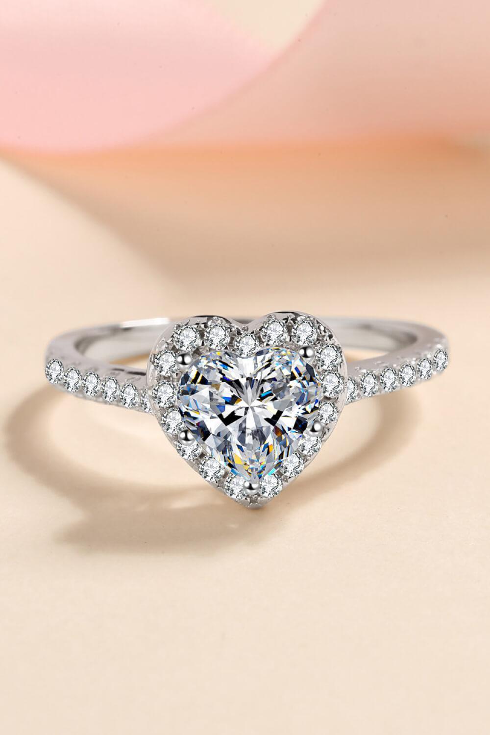 1 Carat Moissanite Heart-Shaped Ring - Trendha