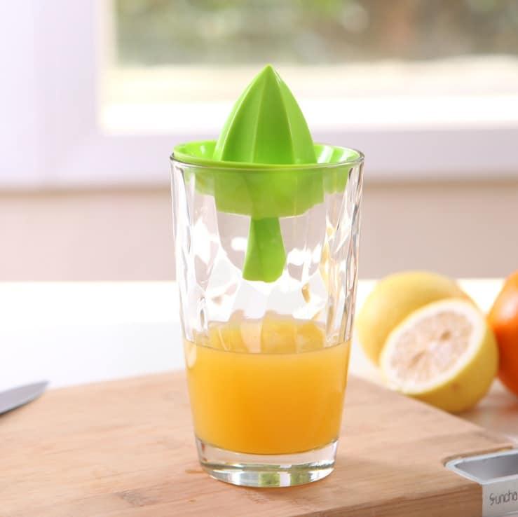 Convenient Plastic Citrus Fruit Squeezer Tool - Trendha